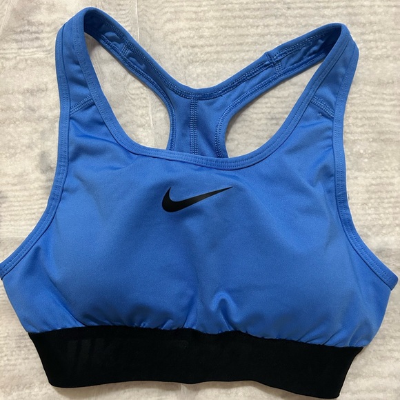 Nike Sports Bra - Picture 1 of 3